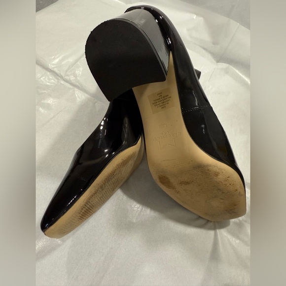 Marc Fisher LTD Black Patent Leather Pumps Women’s 8.5M | Square Toe Block Heel - Picture 5 of 7